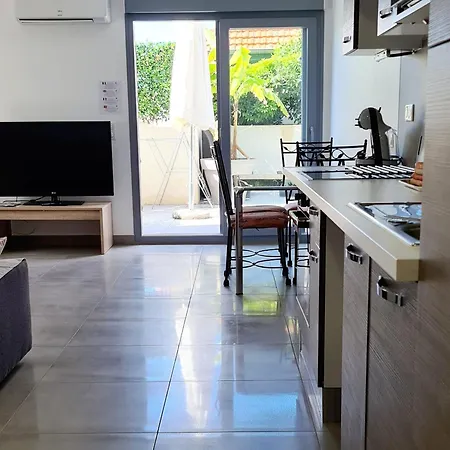50m2 Avec Terrasse Transat Barbecue Parking 昂蒂布
