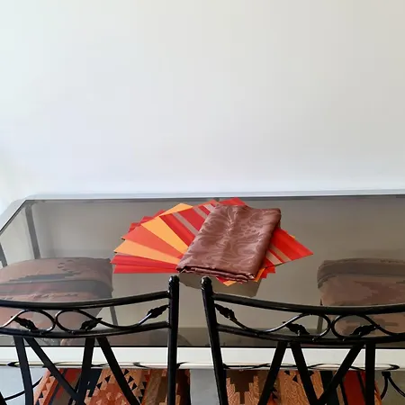 50m2 Avec Terrasse Transat Barbecue Parking 公寓